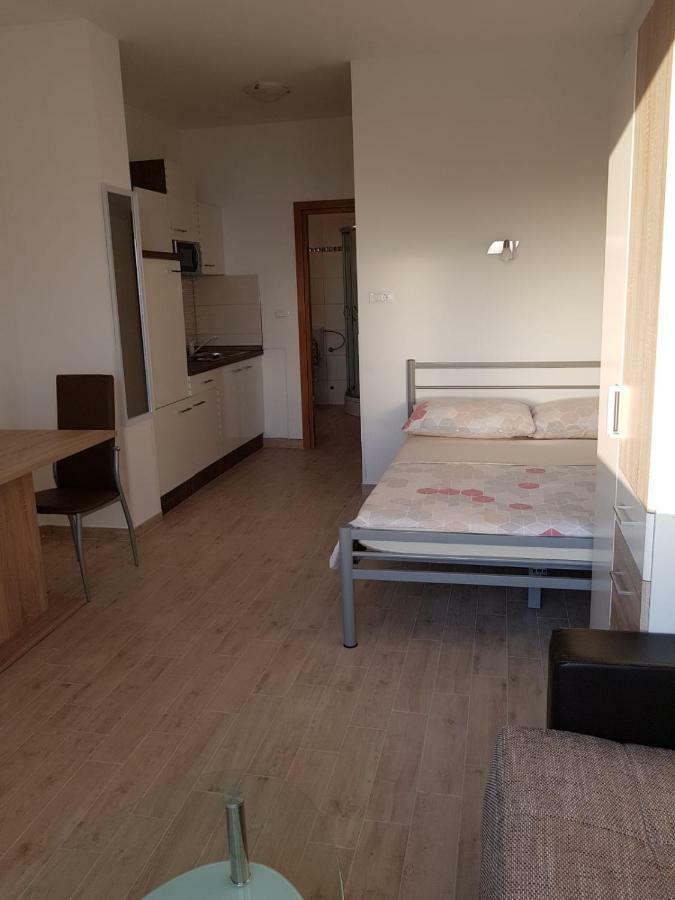 Studio Apartment Matija Podstrana Eksteriør billede