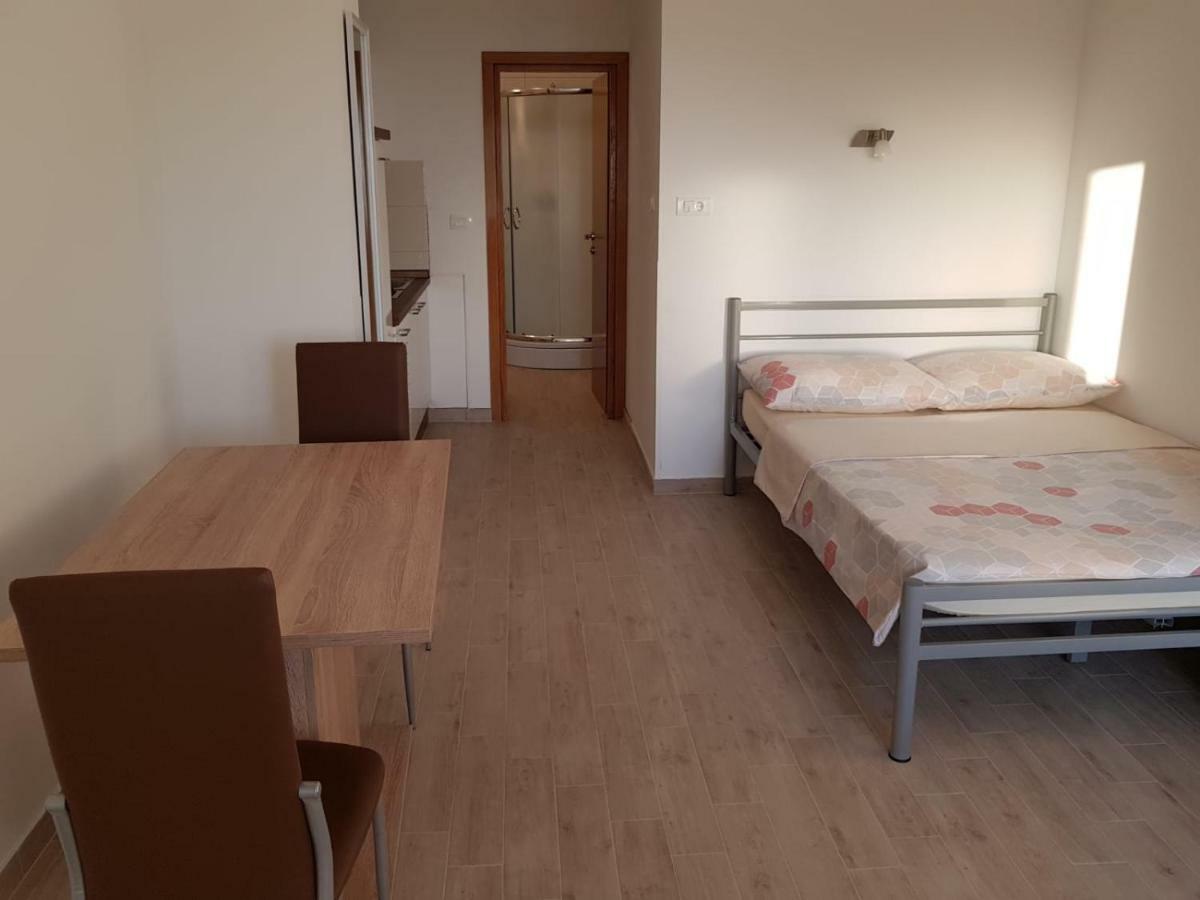 Studio Apartment Matija Podstrana Eksteriør billede