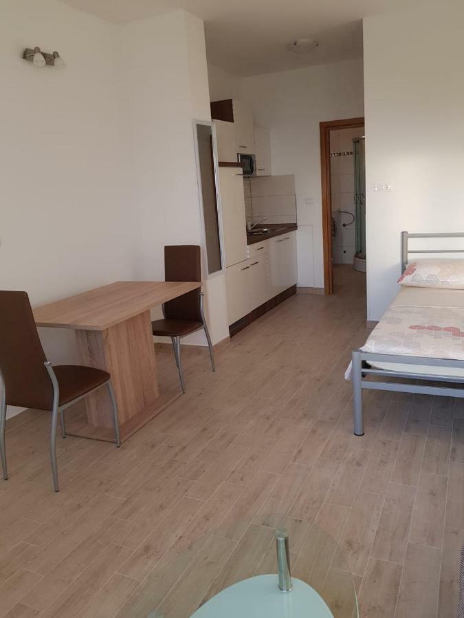 Studio Apartment Matija Podstrana Eksteriør billede