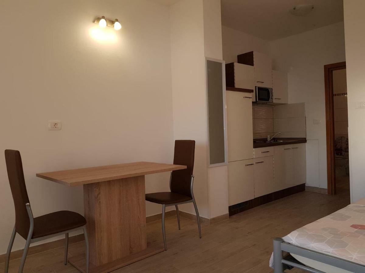 Studio Apartment Matija Podstrana Eksteriør billede