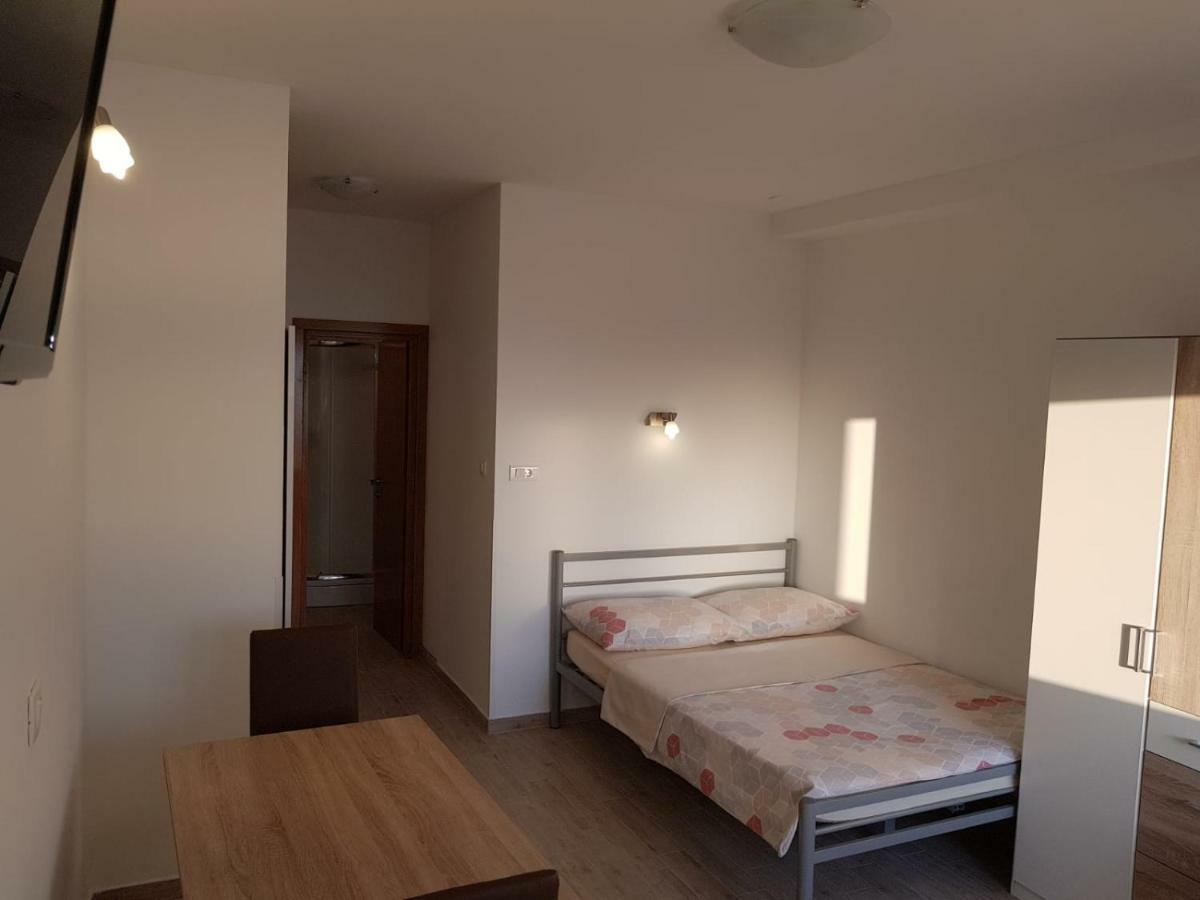Studio Apartment Matija Podstrana Eksteriør billede